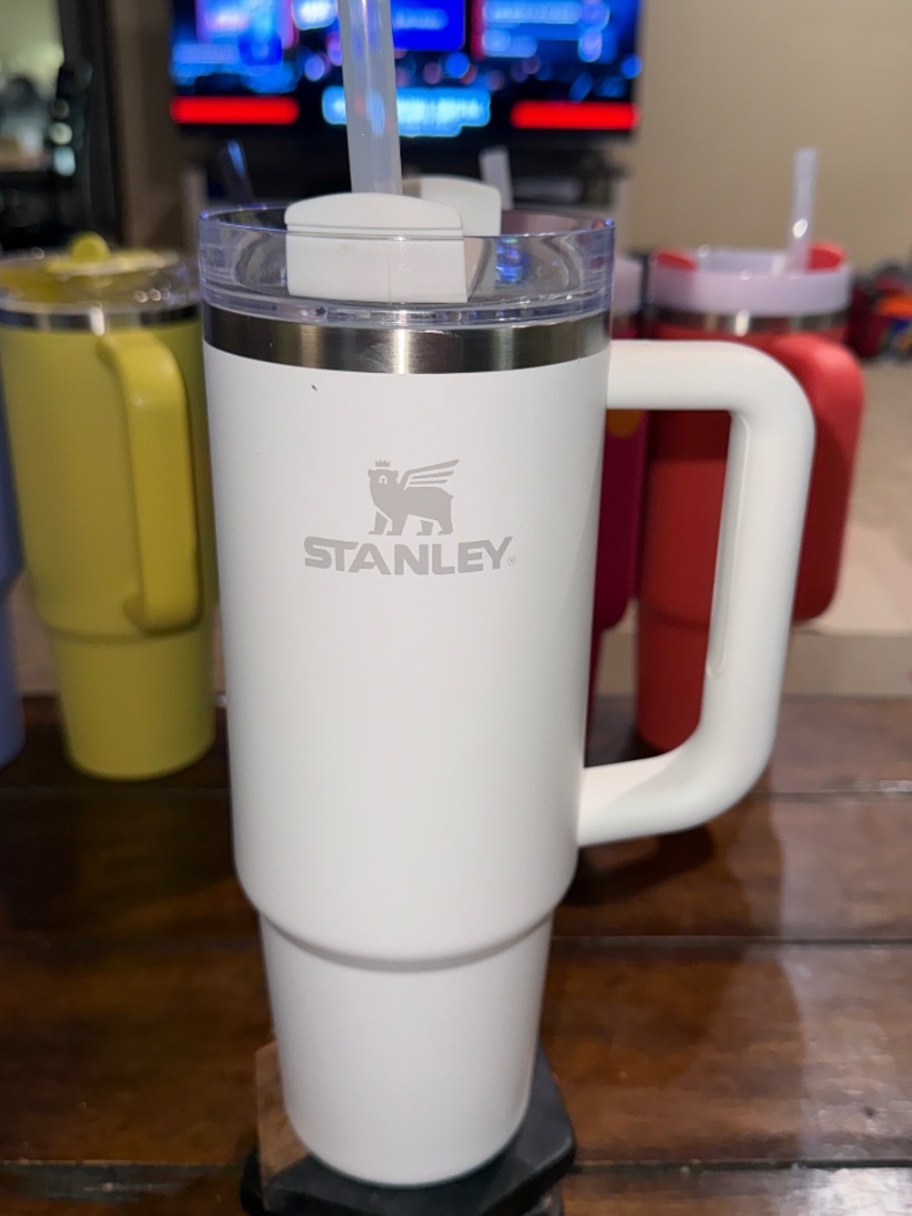 Stanley 30oz Quencher H2.0 FlowState Cream White Tumbler Lid Straw